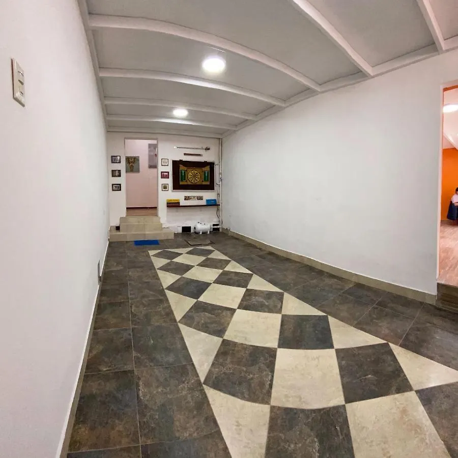 Casa Balthazar Hostel キト