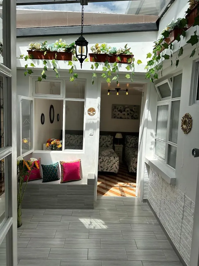 Casa Balthazar Hostel キト
